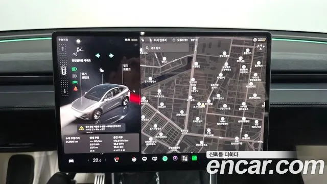 Tesla Model Y — Фото автомобиля 12