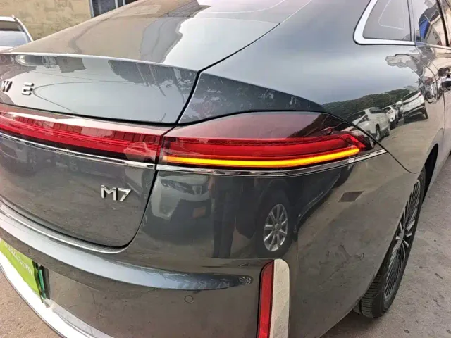 Roewe M7 DMH — Фото автомобиля 7