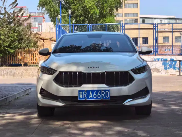 Kia K3 — Фото автомобиля 2