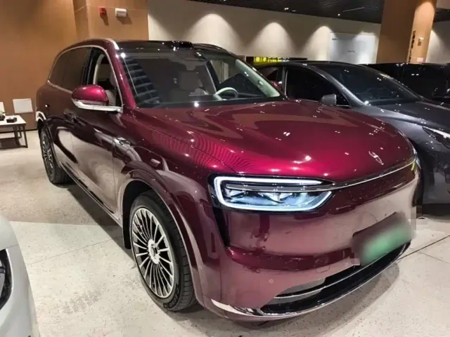 Aito M7 — Фото автомобиля 3