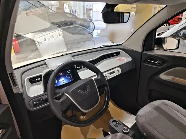 Wuling Hongguang Mini EV — Фото автомобиля 9