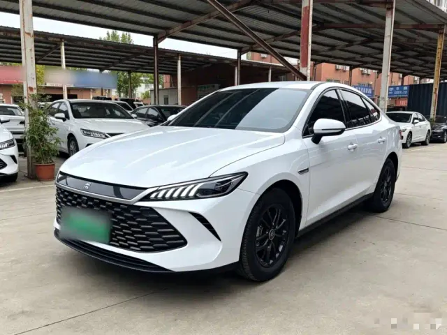 Фотография автомобиля — BYD Qin PLUS