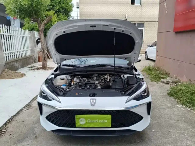 Roewe i5 — Фото автомобиля 19
