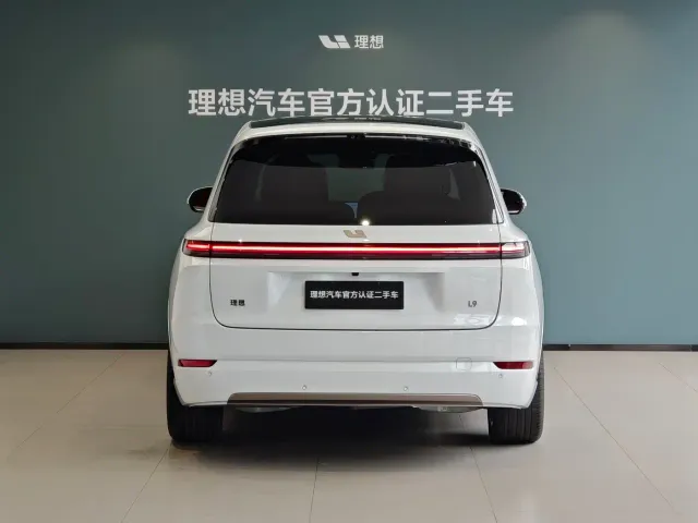 Li Auto L9 — Фото автомобиля 3