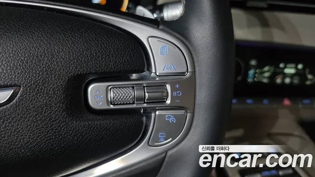 Genesis GV70 — Фото автомобиля 28