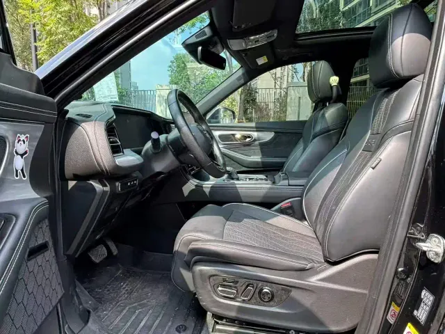 GAC Trumpchi GS8 — Фото автомобиля 4