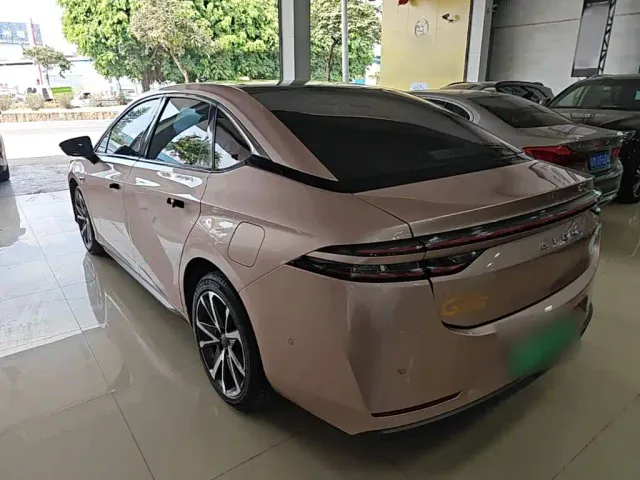 GAC Aion S Plus — Фото автомобиля 4