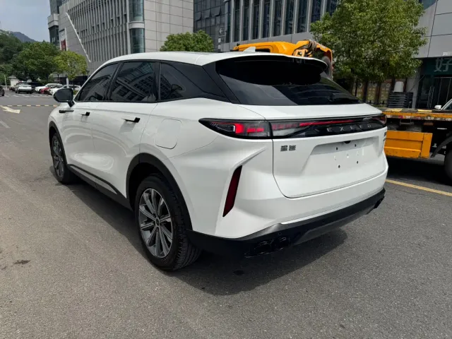 Exeed RX — Фото автомобиля 7