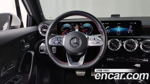 Mercedes-Benz A-Class — Фото автомобиля 13