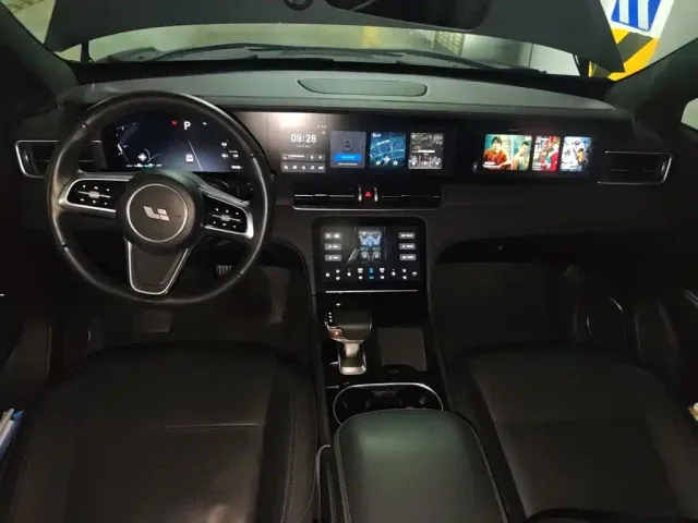 Li Auto ONE — Фото автомобиля 5