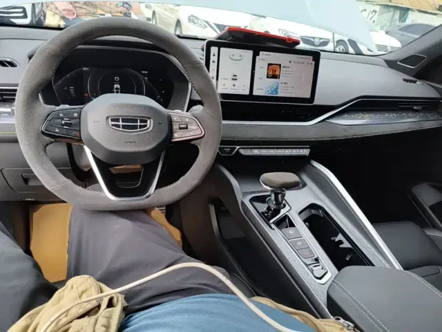 Geely Xingrui — Фото автомобиля 9