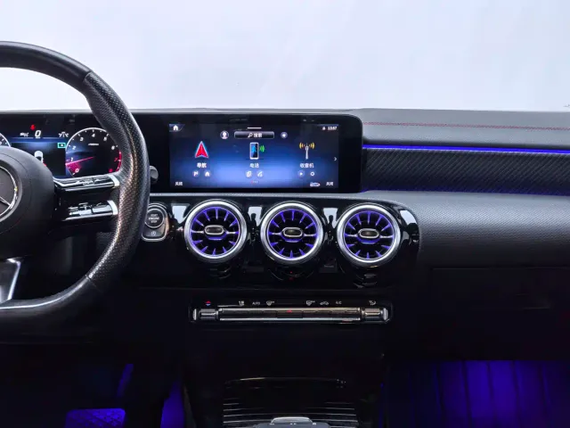 Mercedes-Benz A-Class — Фото автомобиля 13