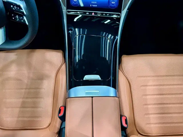 Mercedes-Benz GLC-Class — Фото автомобиля 28