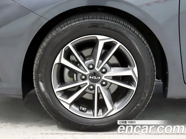 Kia K3 — Фото автомобиля 5