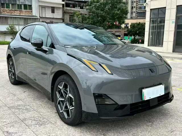 Lynk & Co Z20 — Фото автомобиля 3