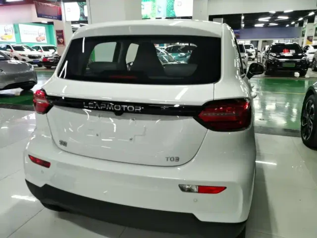 Leapmotor T03 — Фото автомобиля 5