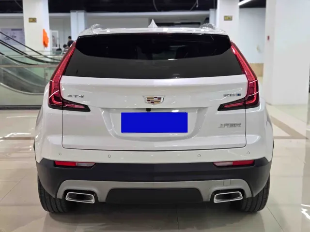 Cadillac XT4 — Фото автомобиля 4