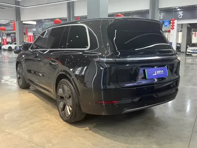 Li Auto Li Xiang L9 2024 Model Ultra — Фото автомобиля 4