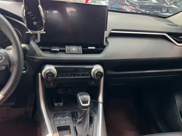 Toyota Wildlander — Фото автомобиля 4