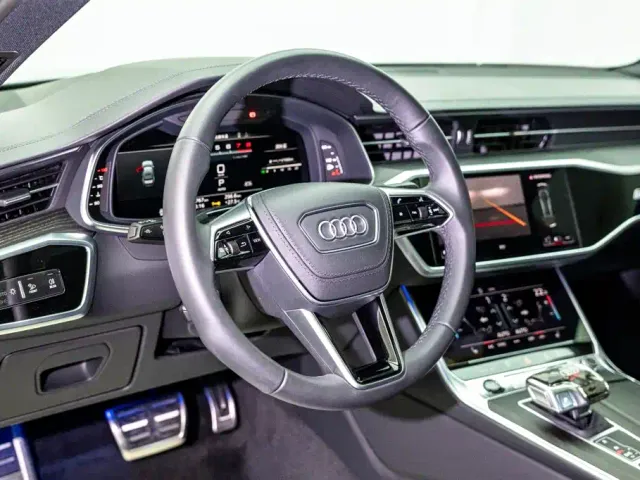 Audi A6L — Фото автомобиля 16