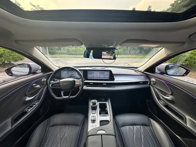 Chery Arrizo 8 — Фото автомобиля 5