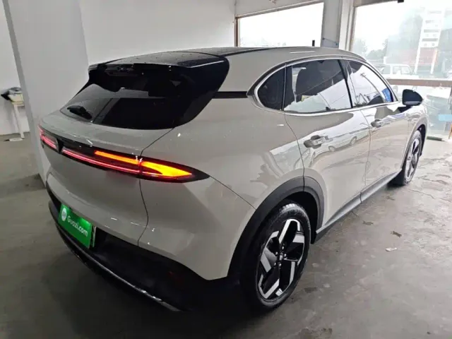 Baojun Yunhai — Фото автомобиля 6