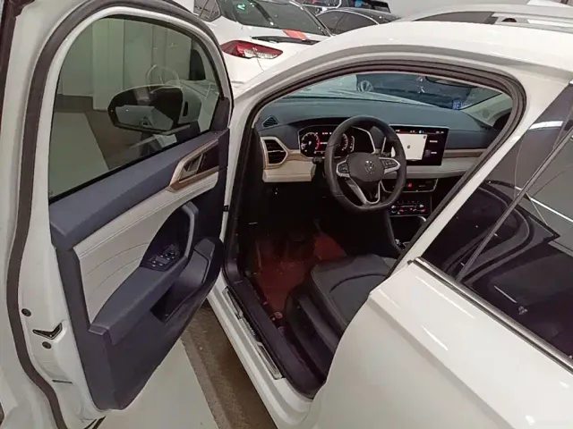 Volkswagen Tharu — Фото автомобиля 15