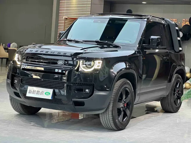 Фотография автомобиля — Land Rover Defender
