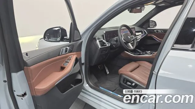 BMW X5 xDrive 40i M Sport — Фото автомобиля 10
