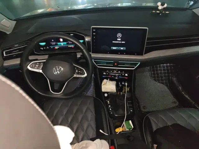 Volkswagen Sagitar — Фото автомобиля 12