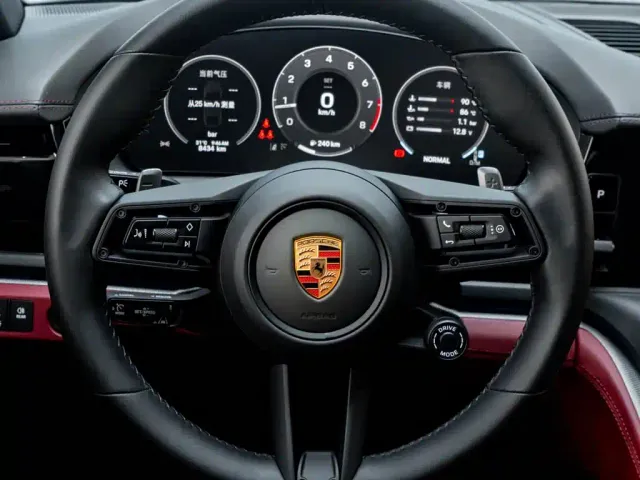 Porsche Panamera — Фото автомобиля 16