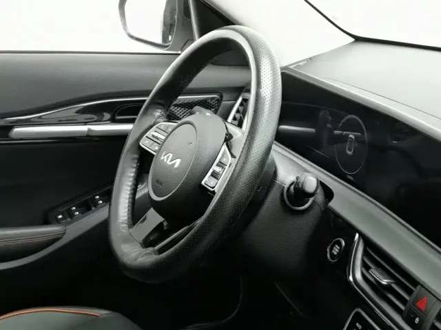 Kia Seltos — Фото автомобиля 22