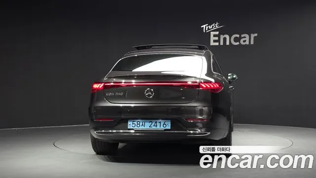 Mercedes-Benz EQS — Фото автомобиля 3