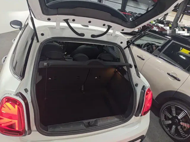 MINI Hatch — Фото автомобиля 18