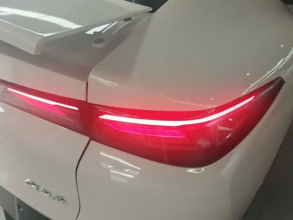 ARCFOX Arcfox Alpha S5 2024 708MAX 200kW — Фото автомобиля 7