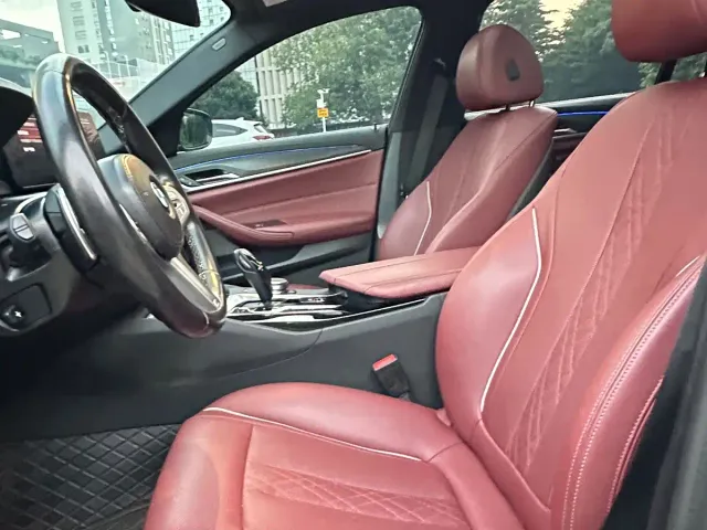 BMW 5 Series — Фото автомобиля 6
