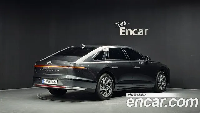 Hyundai Grandeur Grandeur (GN7) 2.5 Бензин 2WD — Фото автомобиля 2