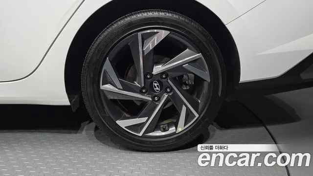 Hyundai Avante — Фото автомобиля 6
