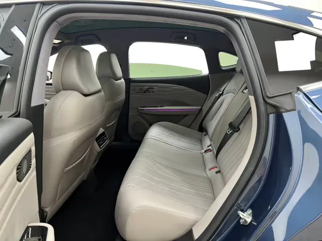 Geely Galaxy Xingyao 8 — Фото автомобиля 8