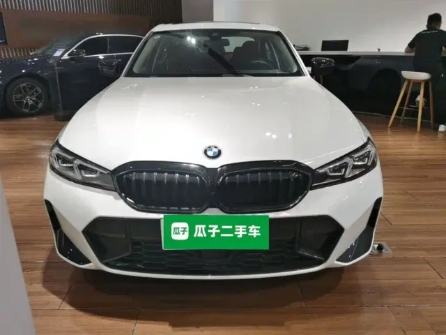 BMW 3 Series — Фото автомобиля 2