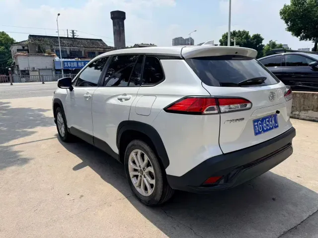 Toyota Frontlander — Фото автомобиля 6
