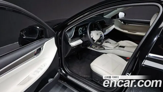 Hyundai Grandeur Новый Grandeur IG — Фото автомобиля 10