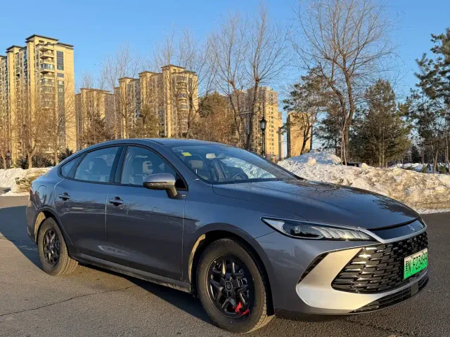 BYD Qin PLUS — Фото автомобиля 8