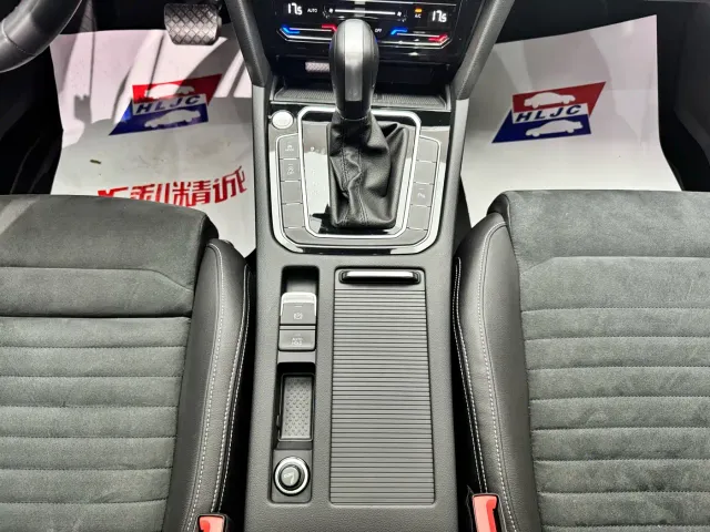 Volkswagen Weilan 2021 2.0T Smooth Ride Edition — Фото автомобиля 12