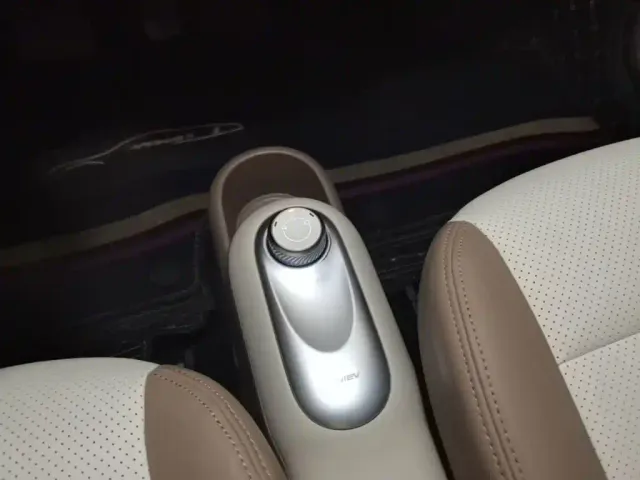 Wuling Hongguang Mini EV — Фото автомобиля 13