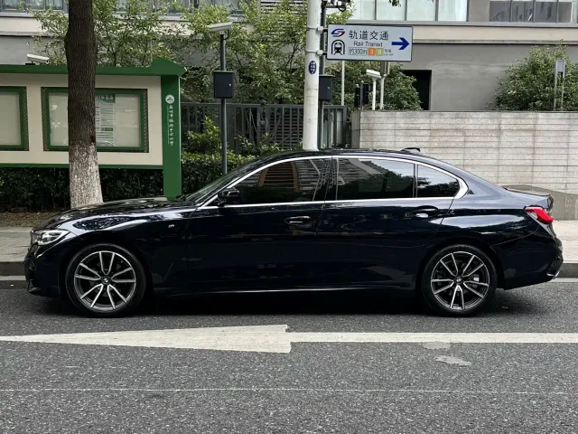 BMW 3 Series — Фото автомобиля 3