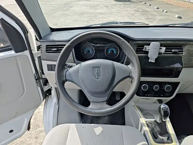 Jinbei New Hiace X30L — Фото автомобиля 10