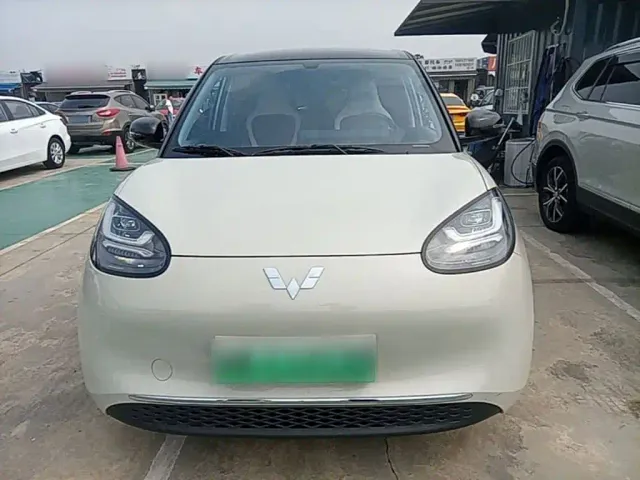 Wuling Bingo — Фото автомобиля 2