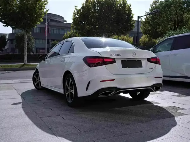 Mercedes-Benz A-Class — Фото автомобиля 12
