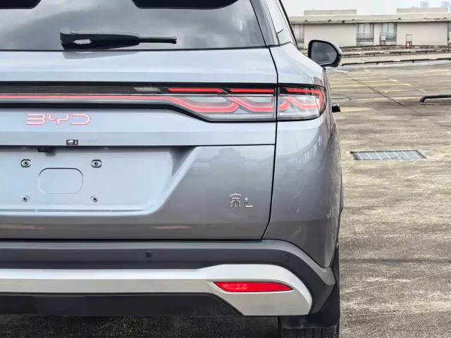 BYD Song L DM-i — Фото автомобиля 9